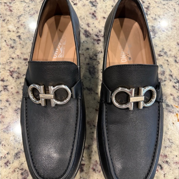 Salvatore Ferragamo Other - Ferragamo Black Leather Loafers with reversible Silver/Gold Gancini Buckle 11.5